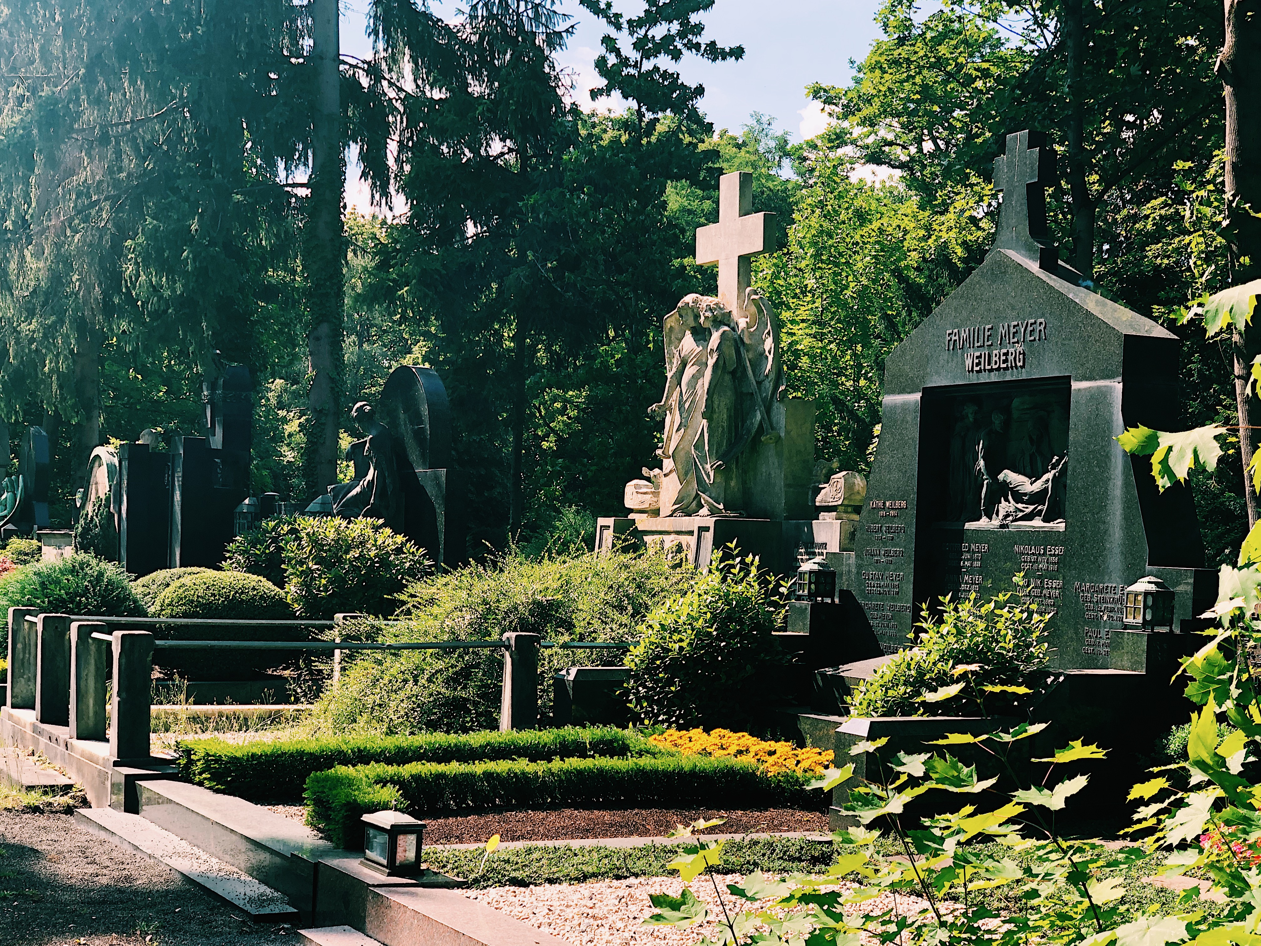 #Köln hakt nach: Hat der Melaten-Friedhof wirklich eine düstere Vergangenheit?
