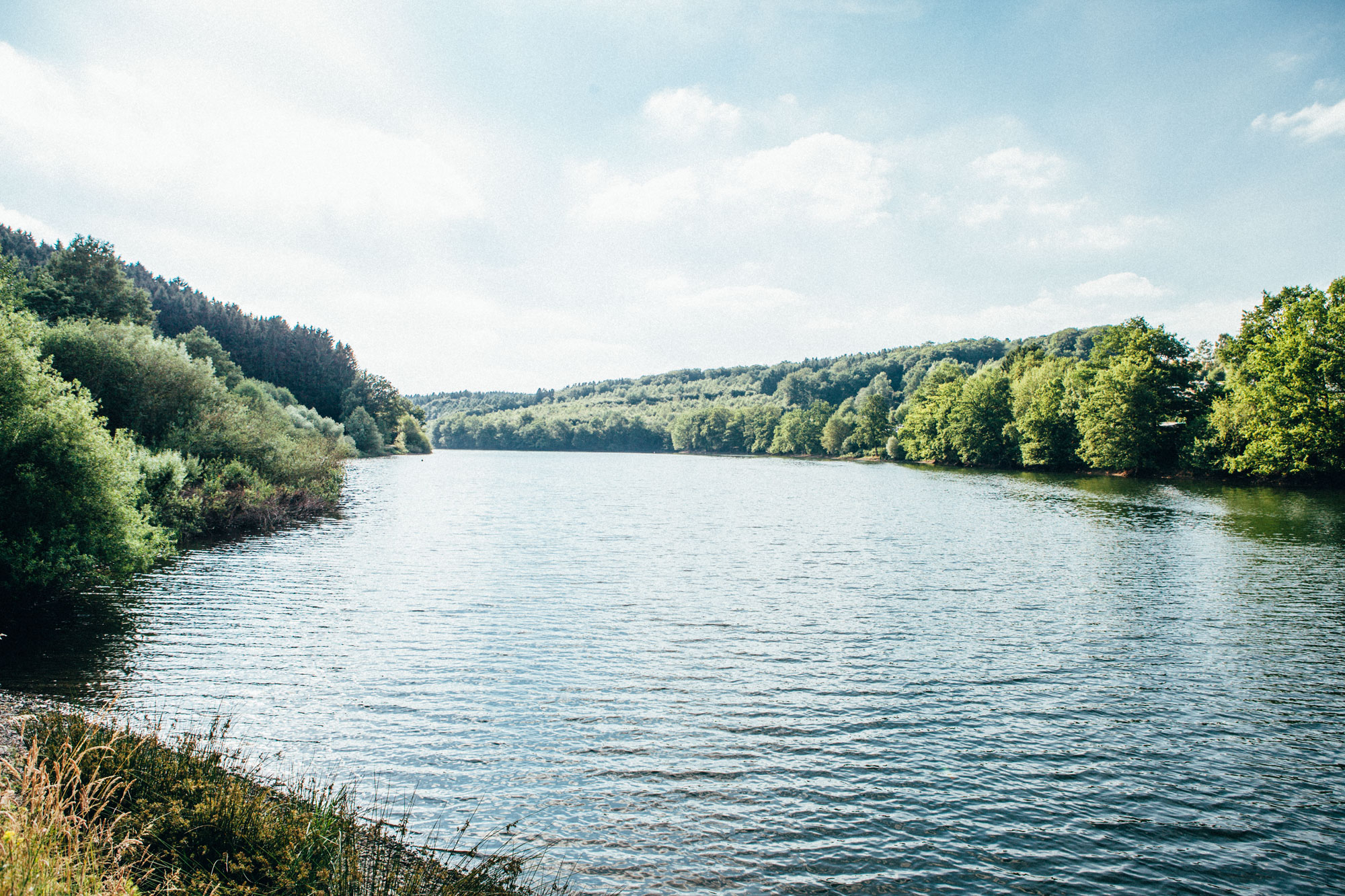 Kristallklares Wasser an der Lingesetalsperre Mit Vergnügen Köln