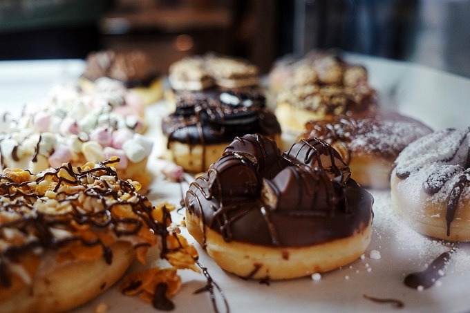 Süße Kringel, Royal Bombs und vegane Donuts im Royal Donuts in Sülz ...