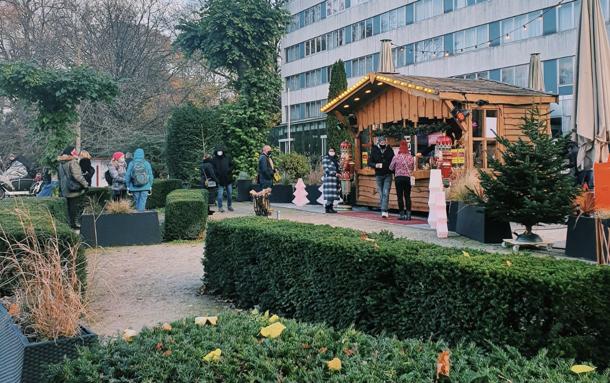 Glühwein am Stadtwald beim Winterzauber am See Mit Vergnügen Köln